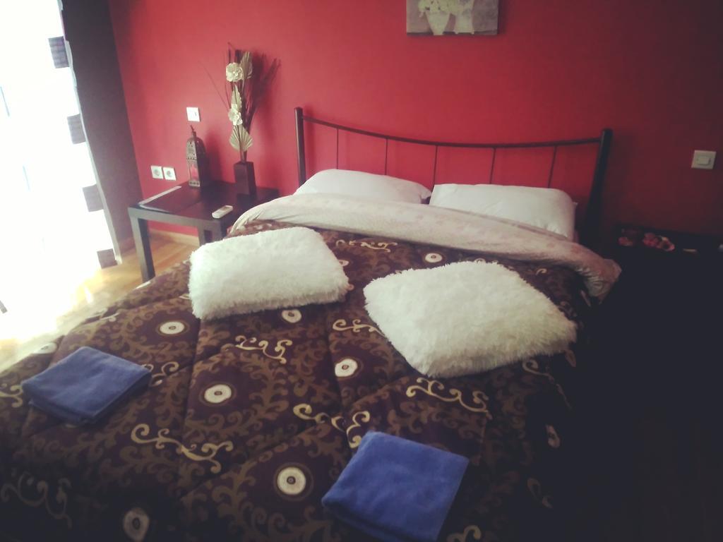 The Dionysos Inn Atene Esterno foto
