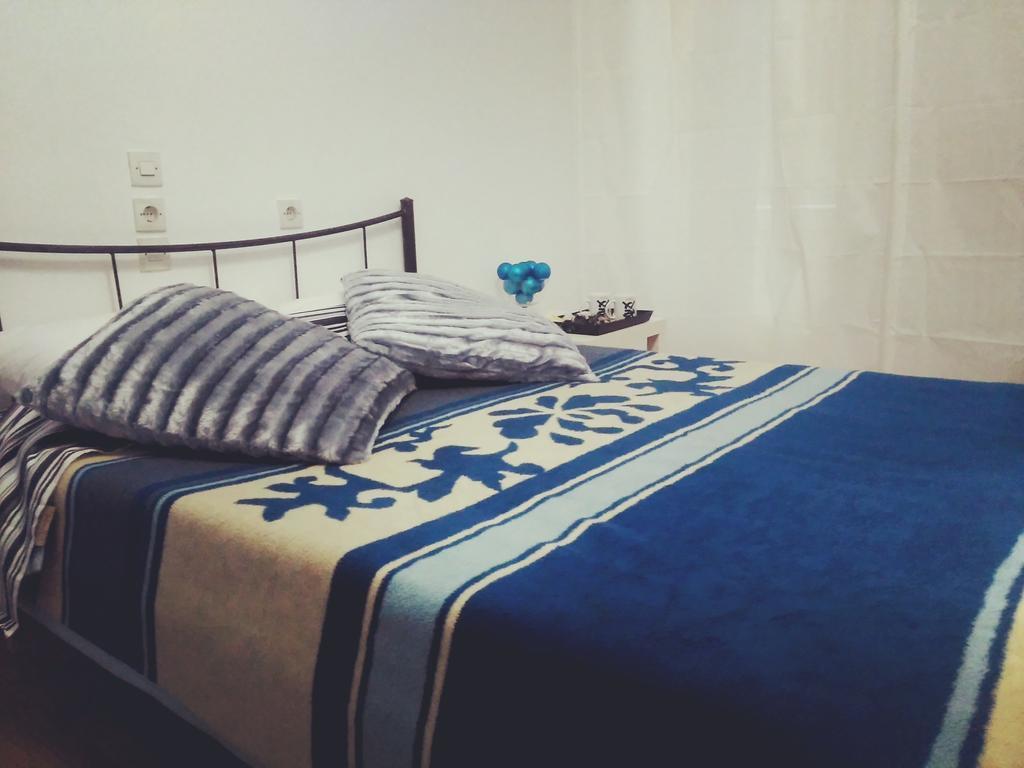 The Dionysos Inn Atene Esterno foto